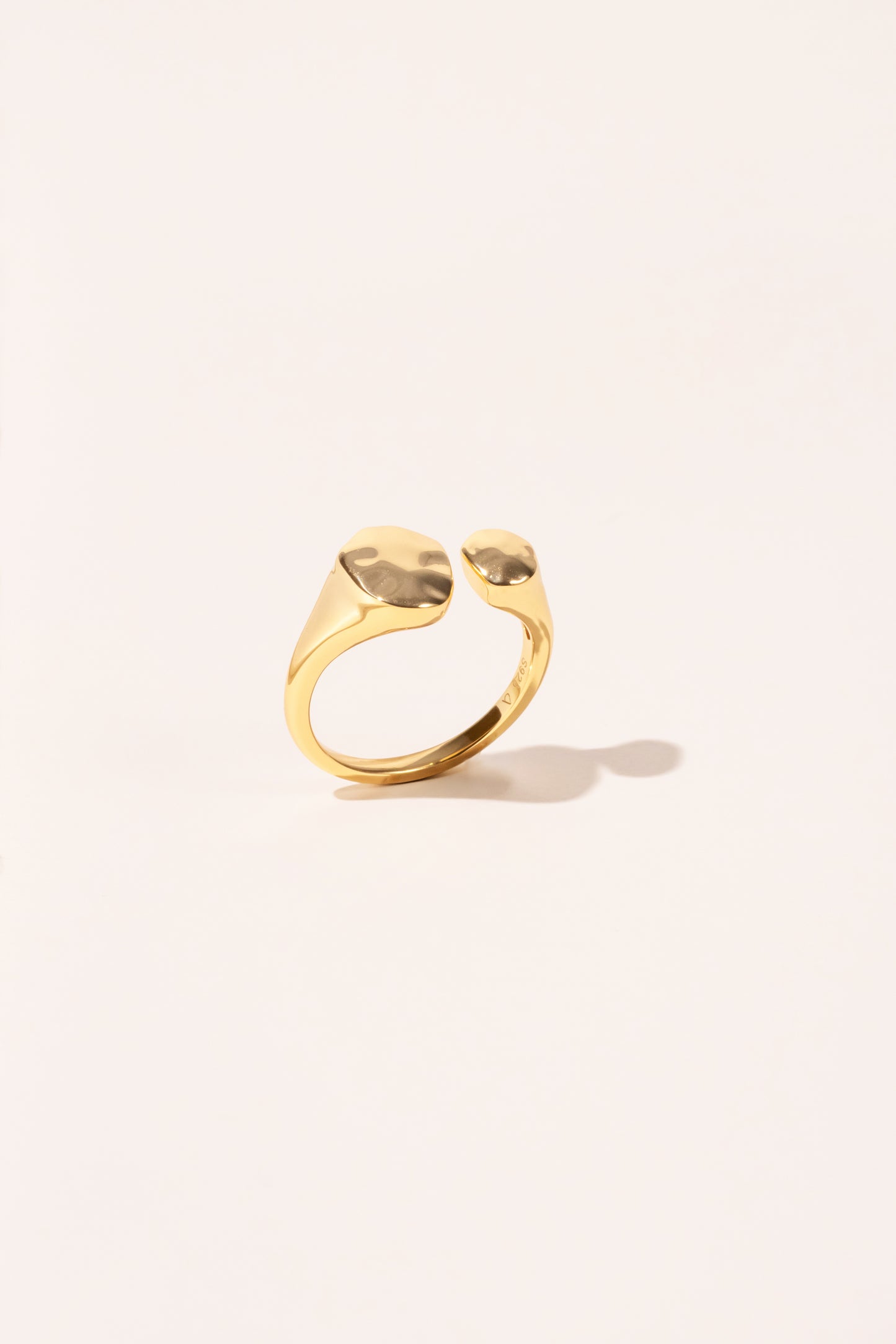 Venus cuff ring